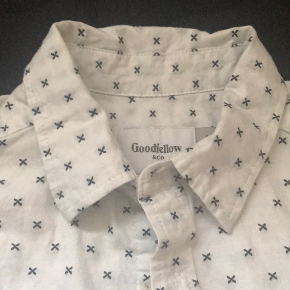 Goodfellow Button Down - Picture 3 of 4